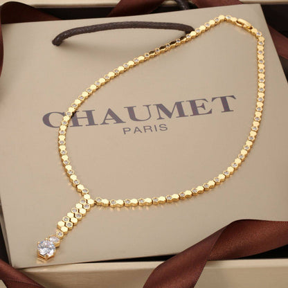 CHAUMET ❤️‍🔥*
Necklace 🐦‍🔥
Earring🦋
Master quality ✨
With normal boxes 🗃️ 
180 dhs🇦🇪
With master box 📦 
260 dhs🇦🇪

Zain216
♥️♥️♥️