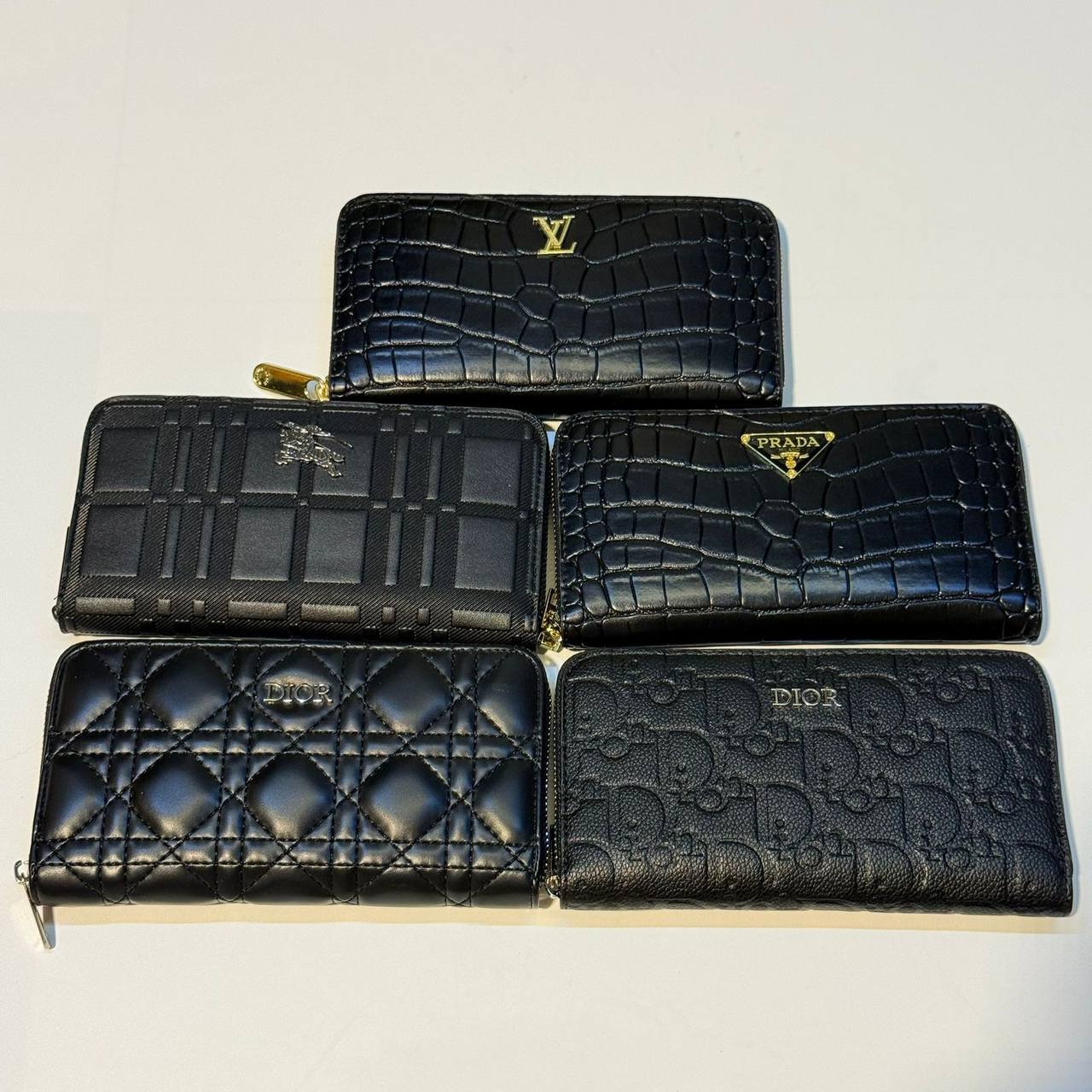 WALLETS
GOOD QUALITY
35 DHS✅

Zain40
♥️♥️♥️
