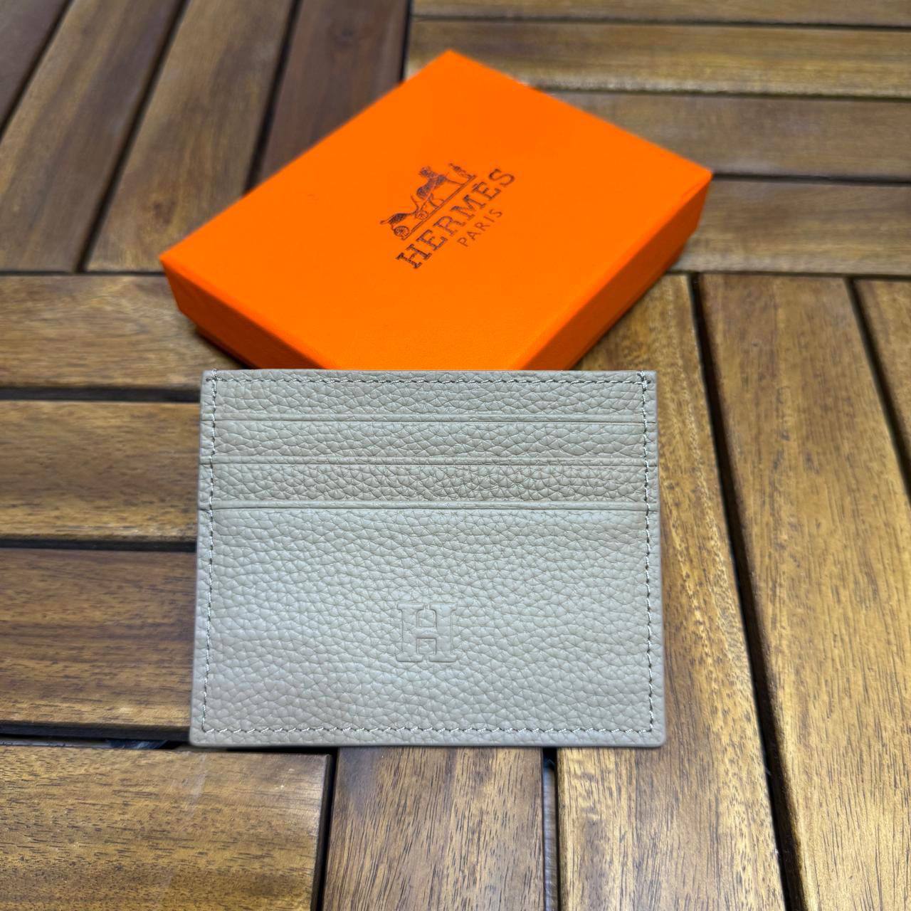 *NEW COLLECTION*
Cardholder

*MASTER QUALITY*

120 dhs🪙💚

Zain202
♥️♥️♥️