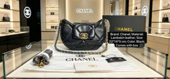 Chanel

115 dhs✅

with box 🎁

Size :22-14-5

Zain07
♥️♥️♥️