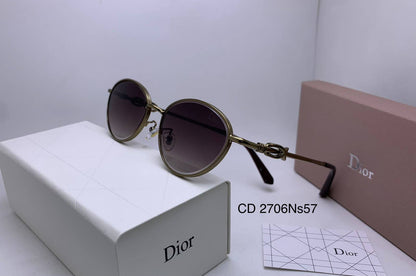 Ladies sunglasses 
70 dhs🇦🇪🇦🇪

Zain126
♥️♥️♥️