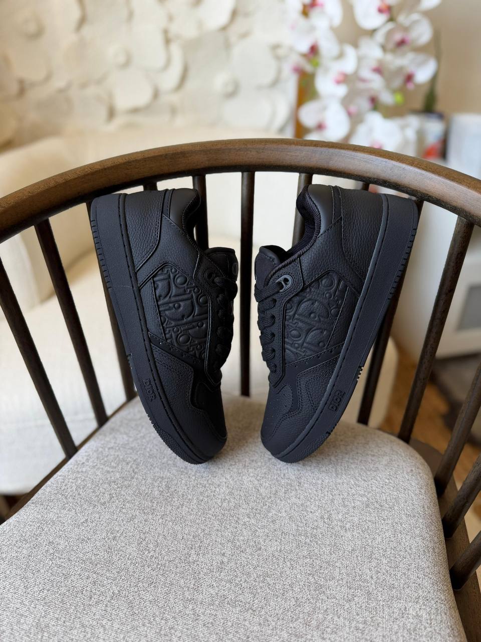 DIOR 
*AAA quality*
*size:40 to 46*
450 dhs✅

Zain185
♥️♥️♥️
