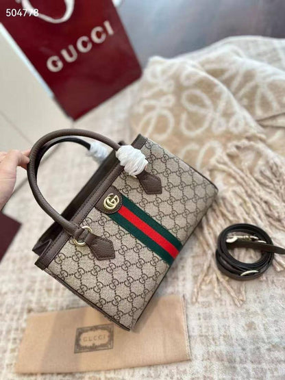 Gucci
110 dhs🪙🌨️

high quality 

With box 
🎁🎁🎁

30Cm

Zain26
♥️♥️♥️