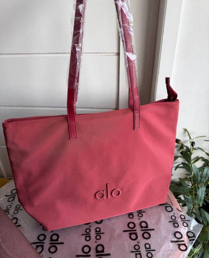 Alo
85 dhs✅
Good-quality 

Zain35
♥️♥️♥️
