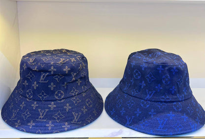 BUCKET HAT 

FREE SIZE 
70 dhs🇦🇪🇦🇪🇦🇪

Zain88
♥️♥️♥️