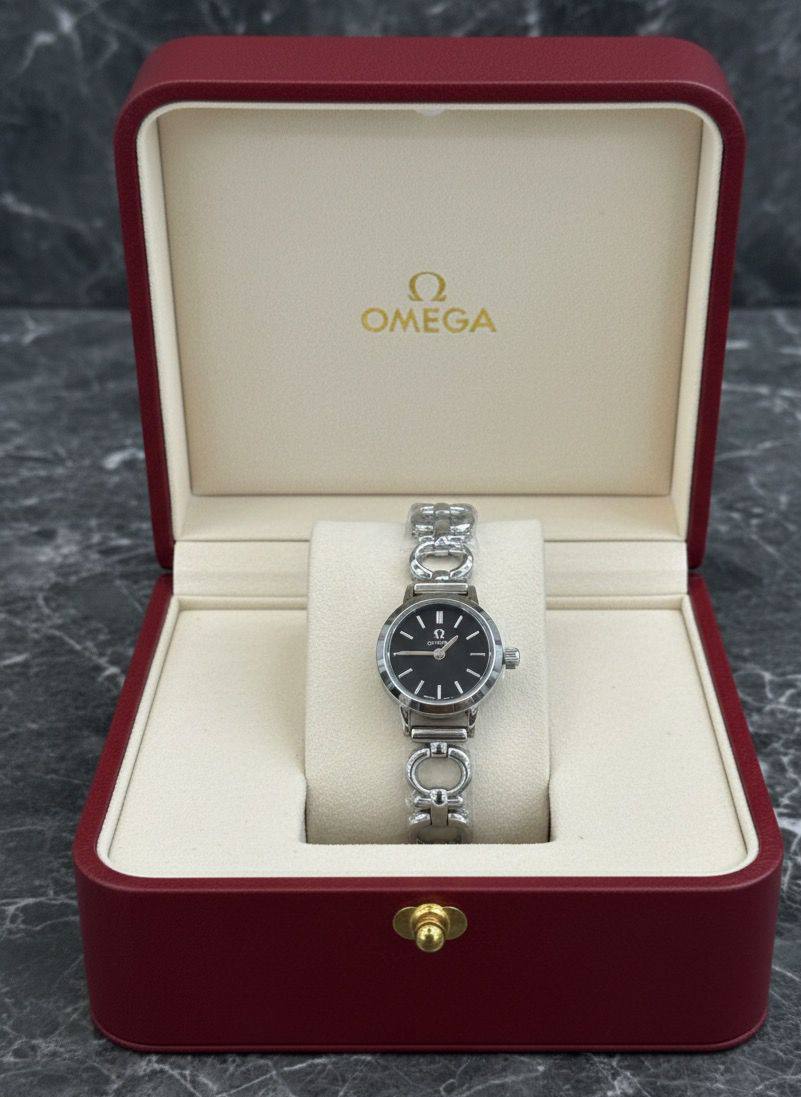 OMEGA 🆕 LADIES 
GOOD QUALITY 💯
60 dhs🪙💚

Zain133
♥️♥️♥️