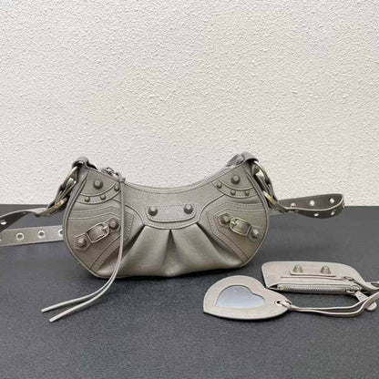 Master Bags
For Price 👇 WTSP Text Zain 0568585901

Zain10
♥️♥️♥️