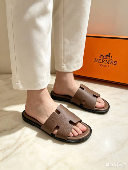 Hermes
90 dhs🇦🇪🇦🇪
sizes 40-45

Zain161
♥️♥️♥️