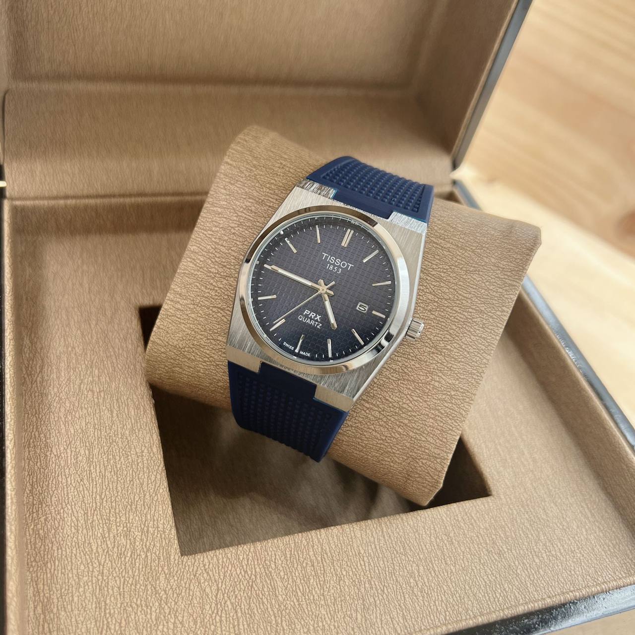 Men’s watch 
55 dhs✅

Zain45
♥️♥️♥️
