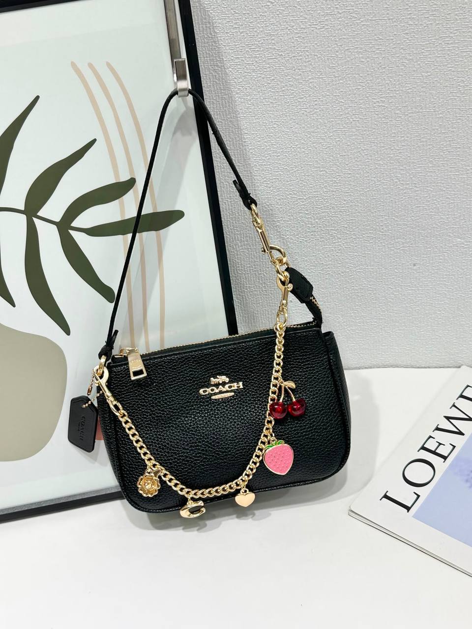 Coach
Best quality
Whith box’s
100 dhs🇦🇪🇦🇪
size 18cm

Zain158
♥️♥️♥️