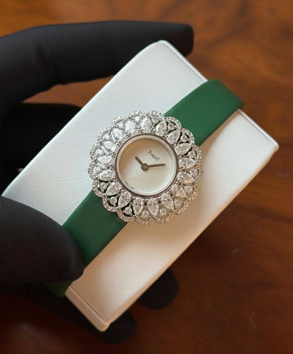 Piaget watch 
for ladies good quality 
320 dhs🪙🌨️

Zain59
♥️♥️♥️