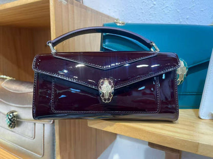 Bvlgari
Master+++
360 dhs💚

Zain153
♥️♥️♥️