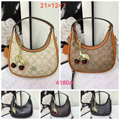 Coach
70 dhs💓

Zain232
♥️♥️♥️
