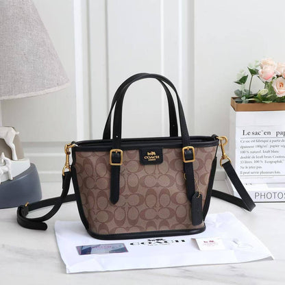COACH 

HIGH QUALITY

 WITH BOX 
🎁🎁🎁

95 dhs✅

Zain295
♥️♥️♥️