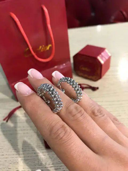 Cartier 
Earring 🐦‍🔥
Master quality 💯
With normal boxes 📦 
60 dhs🇦🇪🇦🇪

With master box 🗃️ 
95 dhs🇦🇪🇦🇪

Zain216
♥️♥️♥️