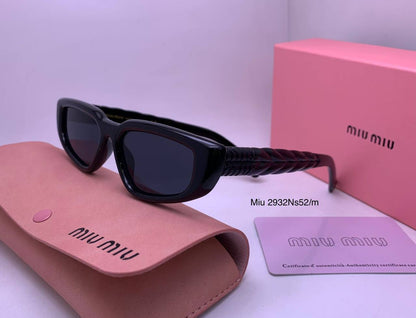 Miu Miu
70 dhs✅

Zain126
♥️♥️♥️