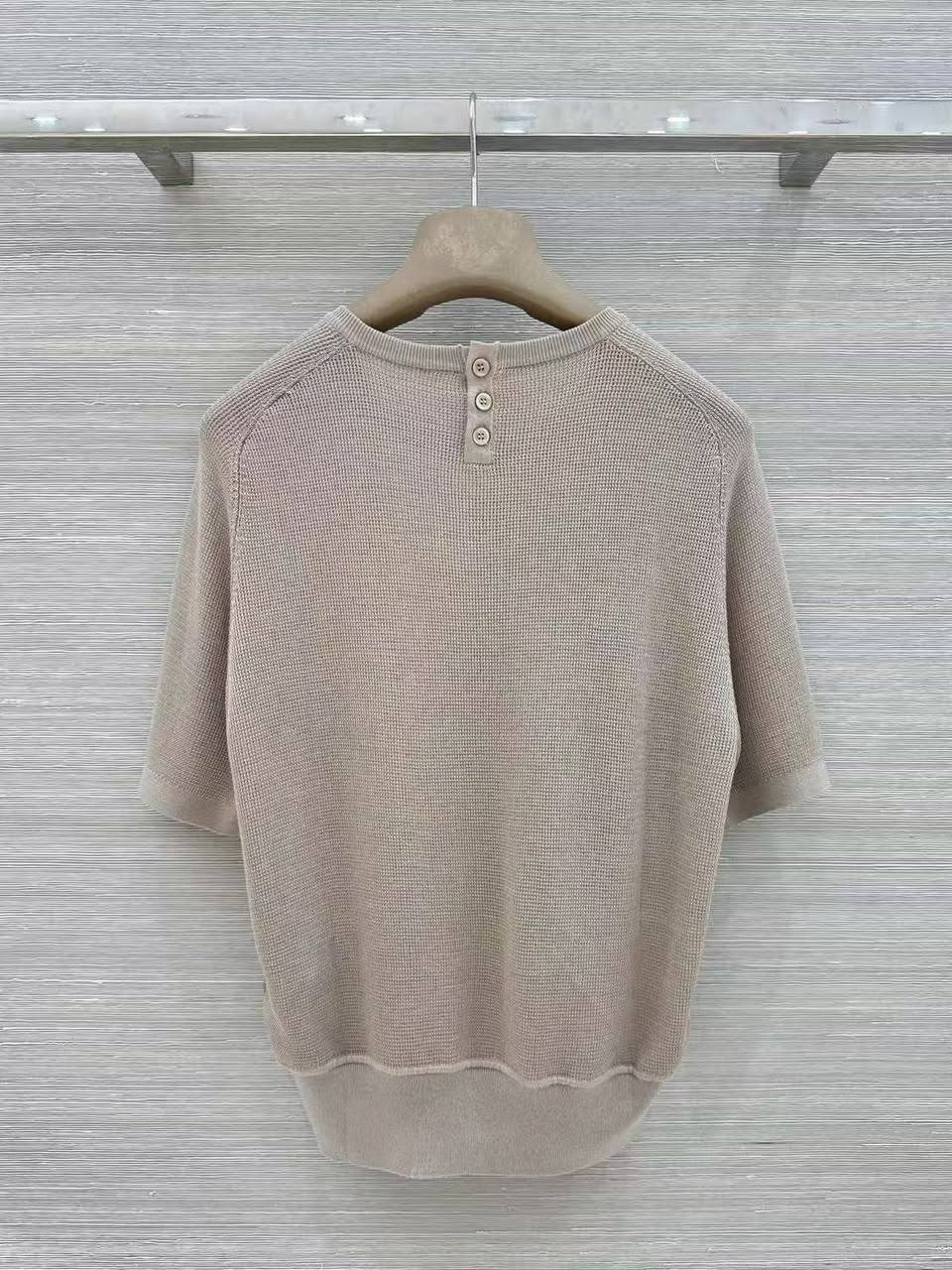 Loro piana 
✨VIP QUALITY 😍✨ 
       💯%silk
Size : 36-38-40-42
450 dhs🇦🇪🇦🇪

Zain287
♥️♥️♥️