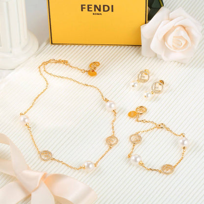 FENDI 
Necklace 🦋
Earring💥
Bracelet 🍁
Master quality 💯
With normal boxes 🗃️ 
120 dhs🇦🇪🇦🇪

With master box 📦 
140 dhs🇦🇪🇦🇪

Zain216
♥️♥️♥️