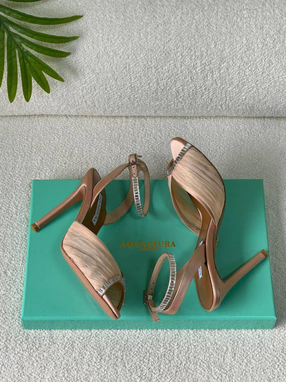 AQUAZZURA
SuperMaster Quality 💯
450 dhs🪙🌨️
Size: 36-41💥

Zain171
♥️♥️♥️