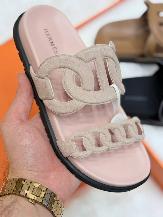 HERME’S
💎 _*SUPER MASTER*_ 💎
Size 37 To 41

350 dhs✅

Zain292
♥️♥️♥️