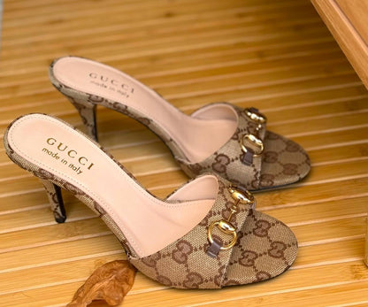 Gucci
Super Master
𝗦𝗶𝘇𝗲 𝟯𝟲 𝘁𝗼 𝟰𝟭 
450 dhs✅

Zain303
♥️♥️♥️