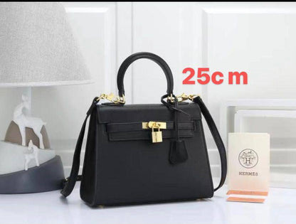 Mix Bag 
Good quality
Hermes
Dior

95 dhs🇦🇪🇦🇪

With box 📦 

Zain70 
♥️♥️♥️