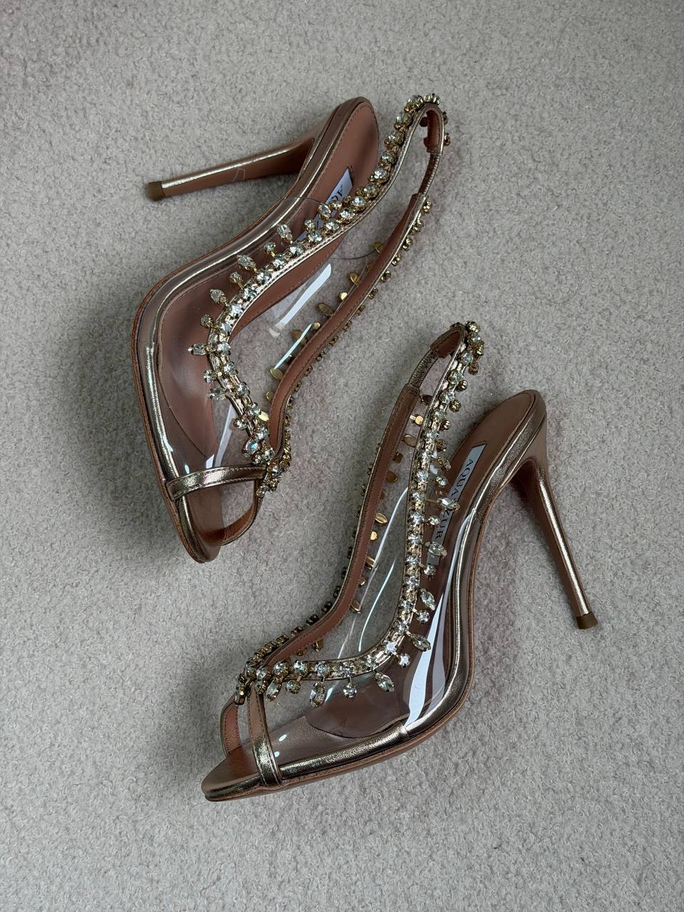 Aquazzura
𝑨𝑨𝑨 𝑸𝑼𝑨𝑳𝑰𝑻𝒀
𝑺𝑰𝒁𝑬 {36 𝒕𝒐 41}
450 dhs✅

Zain81
♥️♥️♥️