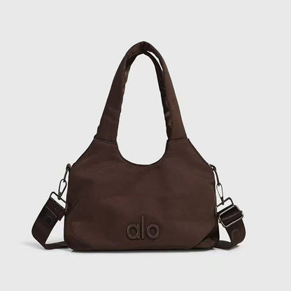 Alo 
70 dhs✅
size 24×10×14cm

Zain42
♥️♥️♥️