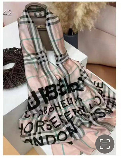 Silk scarf 
40 dhs🪙💕

Zain93
♥️♥️♥️