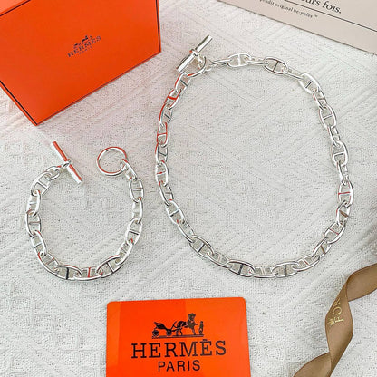HERMES MASTER
SET 💫✨
NECKLACE BRACELET
925 SILVER🌟

340 dhs✅ WITH NORMAL BOX AND PAPER BAG🎁🛍️

360 dhs✅ WITH MASTER BOX AND PAPER BAG🎁🛍️

Zain89
♥️♥️♥️