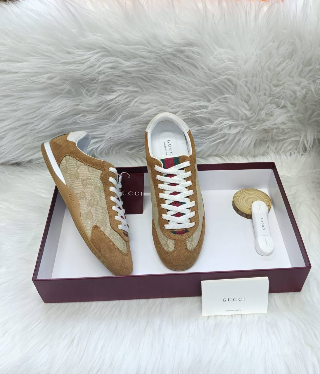 Gucci 🧡ྀི💛ྀི❤️ྀི
*master quality*👼🏻
*size: 36 to 42*🐝
350 dhs🪙🌺

Zain119
♥️♥️♥️