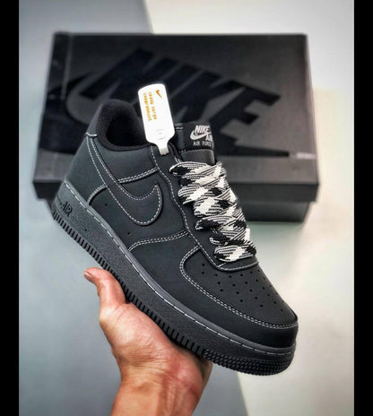 Nike
Size 40-45⚡️
120 dhs❣️

Zain183
♥️♥️♥️