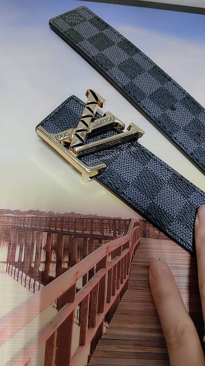 Belts

35 dhs💓

with box 
🎁🎁🎁

Zain232
♥️♥️♥️