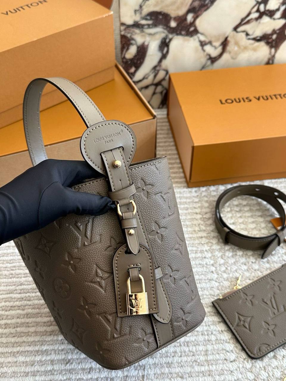LV Master
310 dhs🪙💕

Zain228
♥️♥️♥️