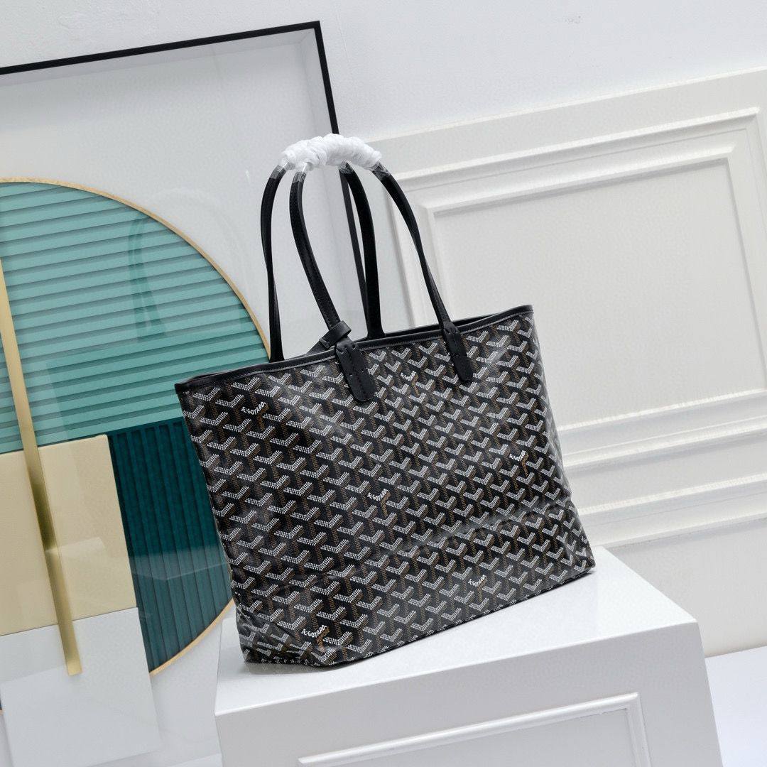 GOYARD 

BIG SIZE 

HIGH QUALITY 


WITH BOX 
🎁🎁🎁

95 dhs✅

Zain39
♥️♥️♥️