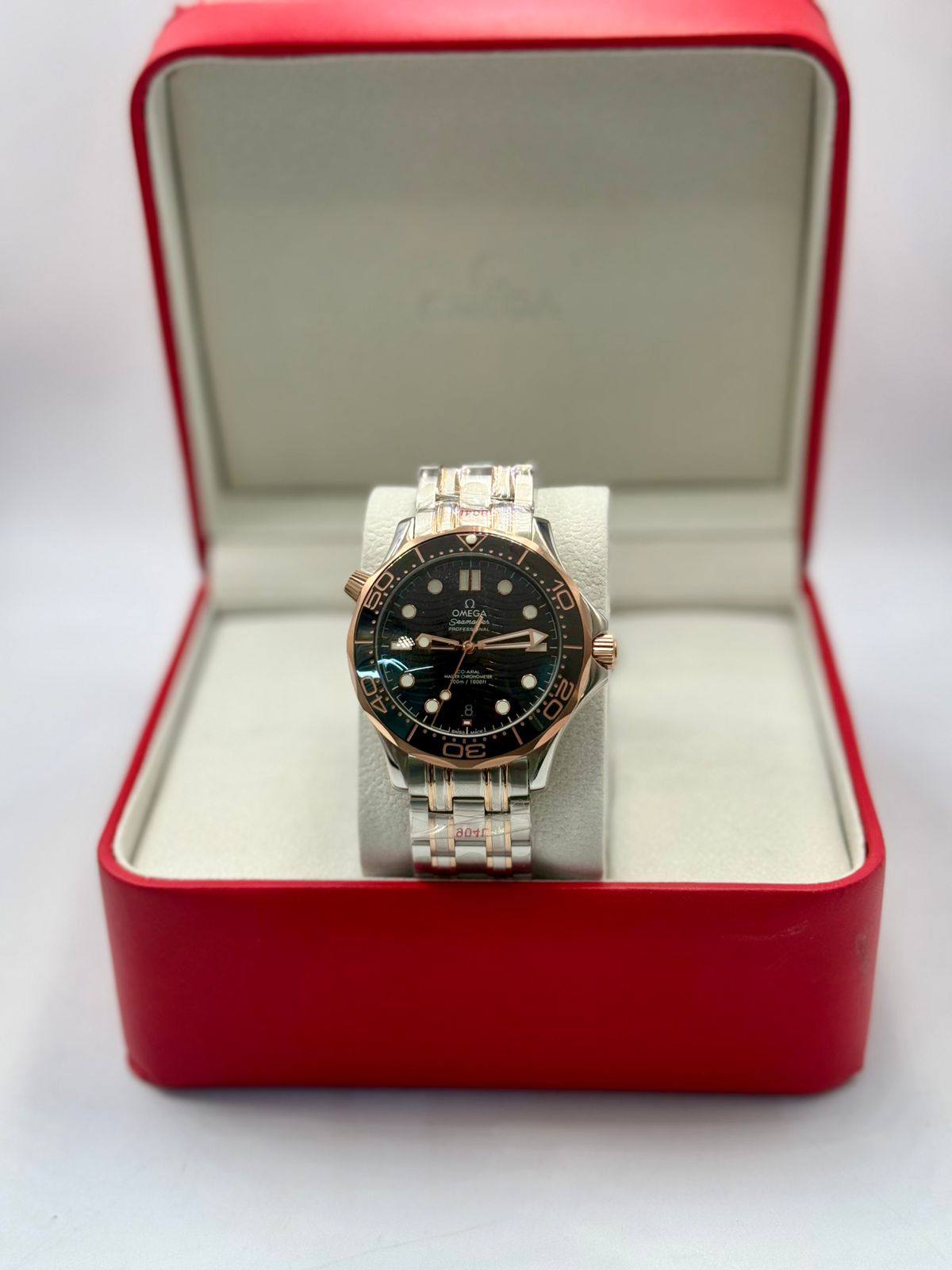 Omega Men  
Master quality*🤩🤩
*Automatic*
260 dhs👑

Zain08
♥️♥️♥️