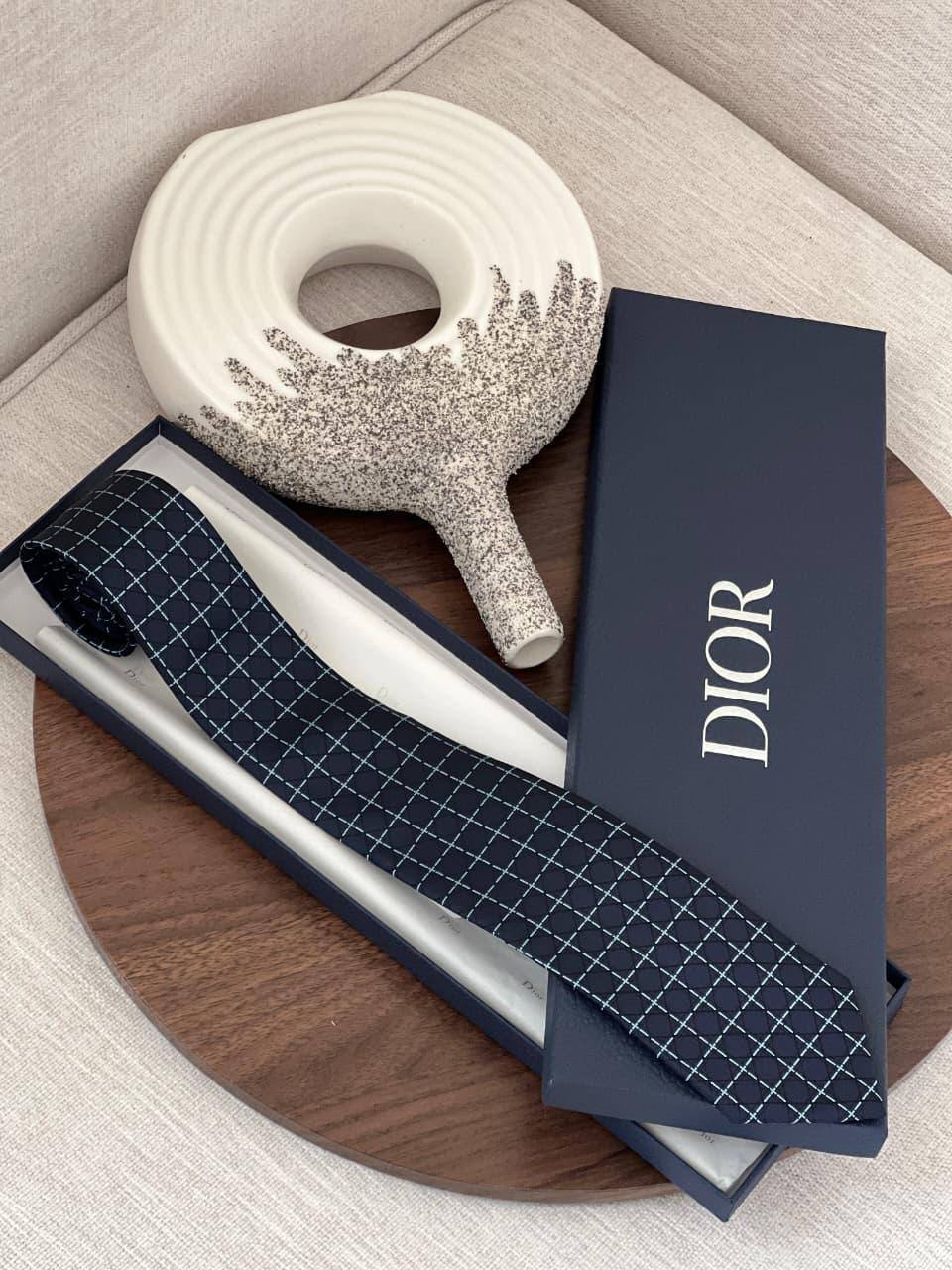 TIE
Super Master Quality
250 dhs💓

Zain267
♥️♥️♥️