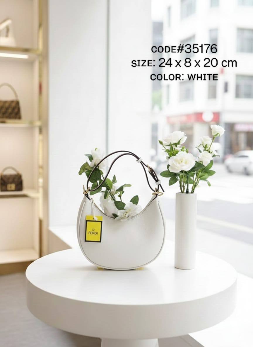 FENDI ғᴇɴᴅɪɢʀᴀᴘʜʏ
ʜᴀʟғ ᴍᴏᴏɴ ᴛᴏᴘ sʜᴏᴜʟᴅᴇʀ ʙᴀɢ
ᴄᴀɴᴠᴀs ᴊᴀᴄǫᴜᴀʀᴅ ғᴀʙʀɪᴄ
& ᴍᴀᴛᴛᴇ ʟᴇᴀᴛʜᴇʀ ᴍᴀᴛᴇʀɪᴀʟ
ɪᴛ ʜᴀs ʟᴏɴɢ sᴛʀᴀᴘ
ɢᴏʟᴅ ʜᴀʀᴅᴡᴀʀᴇ
sɪᴢᴇ : 24 cm
ᴡɪᴛʜ BOX
🎁🎁🎁

75 dhs🪙🌨️

Zain31
♥️♥️♥️