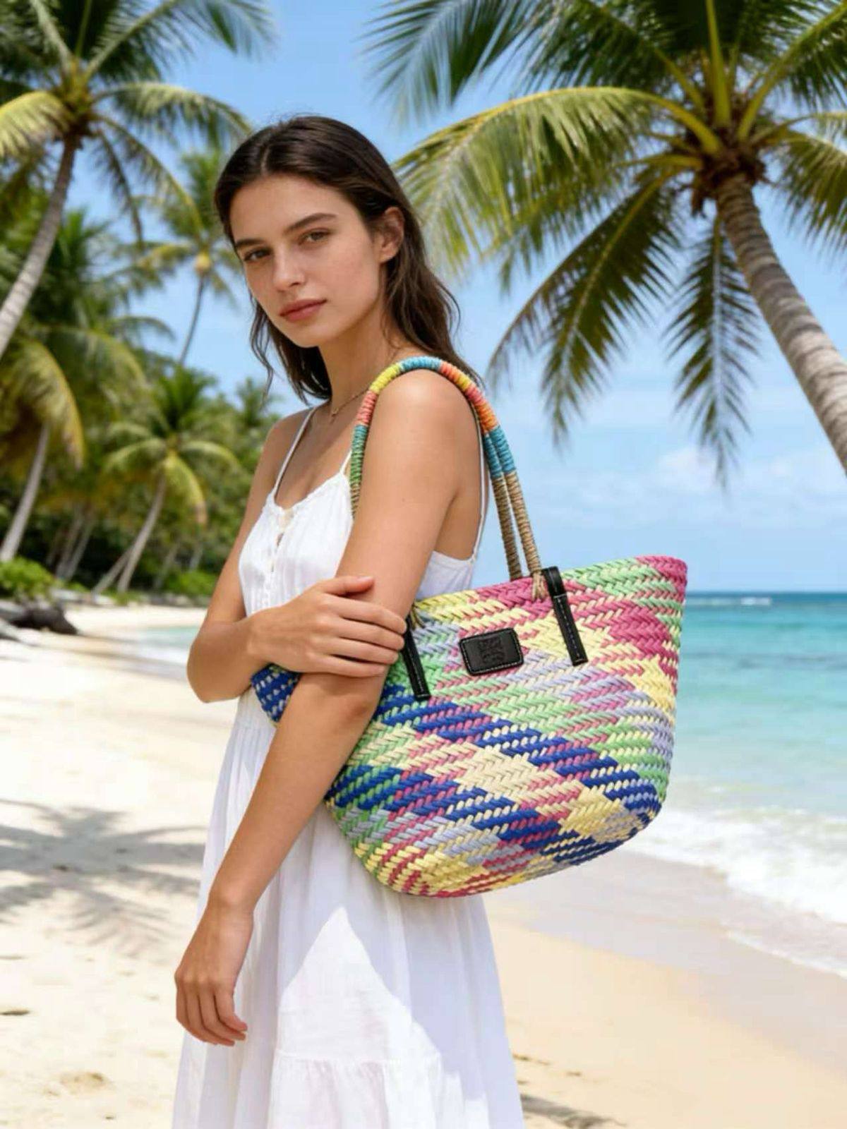 LOEWE 
BEACH BAG 
 GOOD QUALITY
110 dhs✅

Zain39
❣️❣️❣️