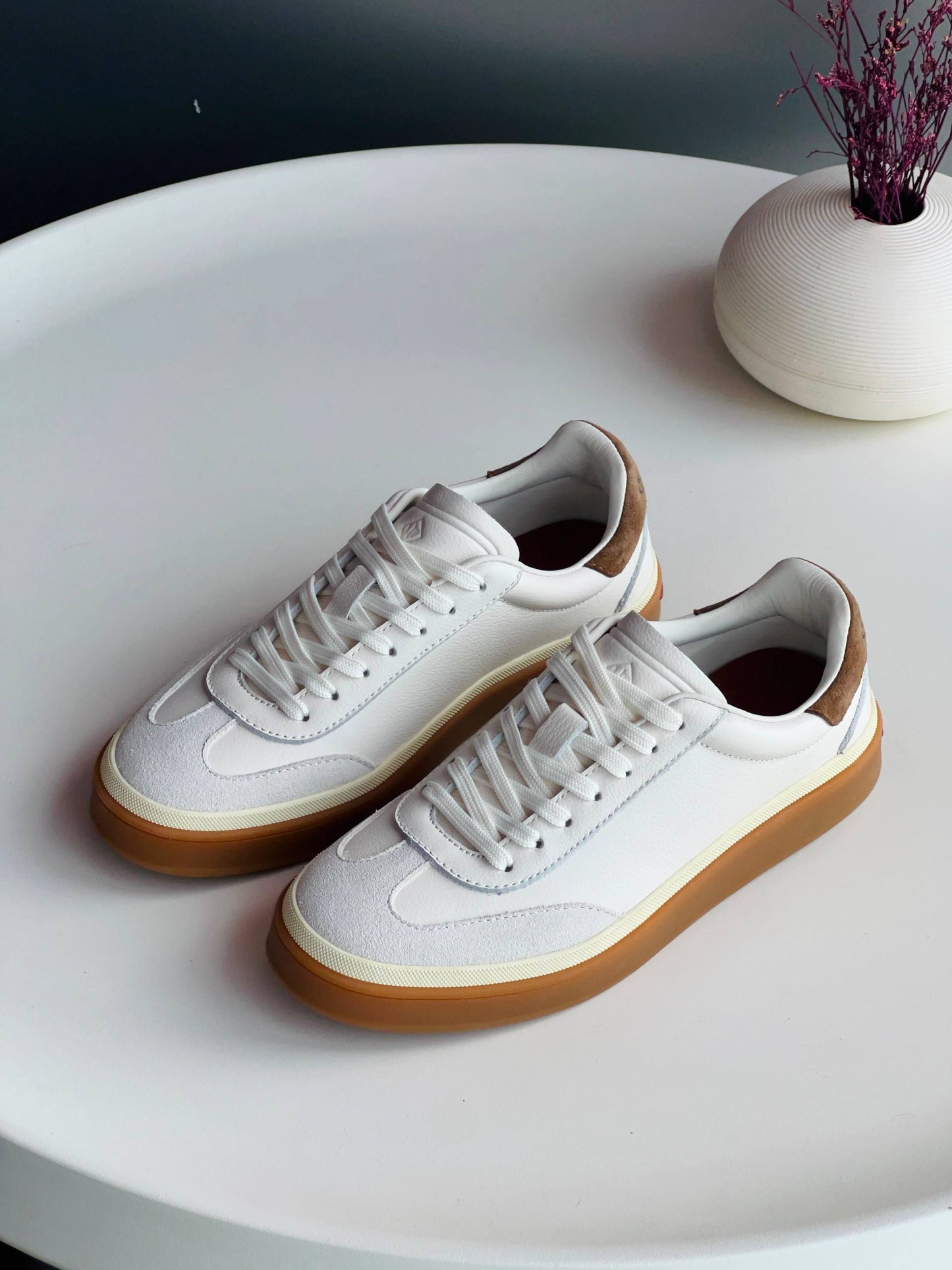LORO PIANA 
Size 36-41
_Super master high quality_🪡
450 dhs✅

Zain176
♥️♥️♥️