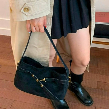 MIU MIU  
GOOD QUALITY
95 dhs✅

Zain295
♥️♥️♥️