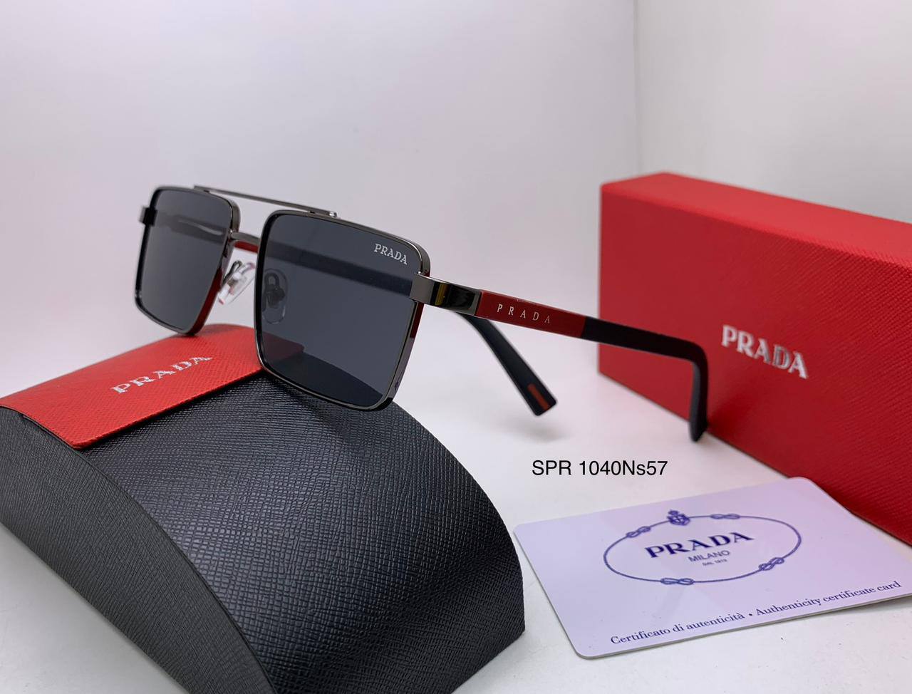 Balenciaga - Prada 
70 dhs🗽

Zain126
♥️♥️♥️