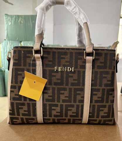 Fendi
70 dhs❣️

Zain50
♥️♥️♥️