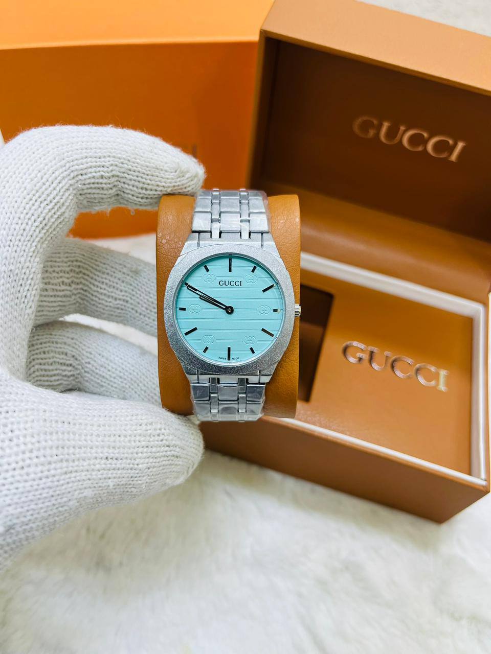 Gucci Men
*Slim watch*
60 dhs🪙💚

Zain29
♥️♥️♥️