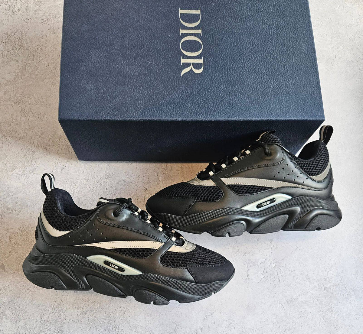Dior B22 ‘Black’🖤
36-45 AVAILABLE
280 dhs🇦🇪🇦🇪

Zain242
♥️♥️♥️