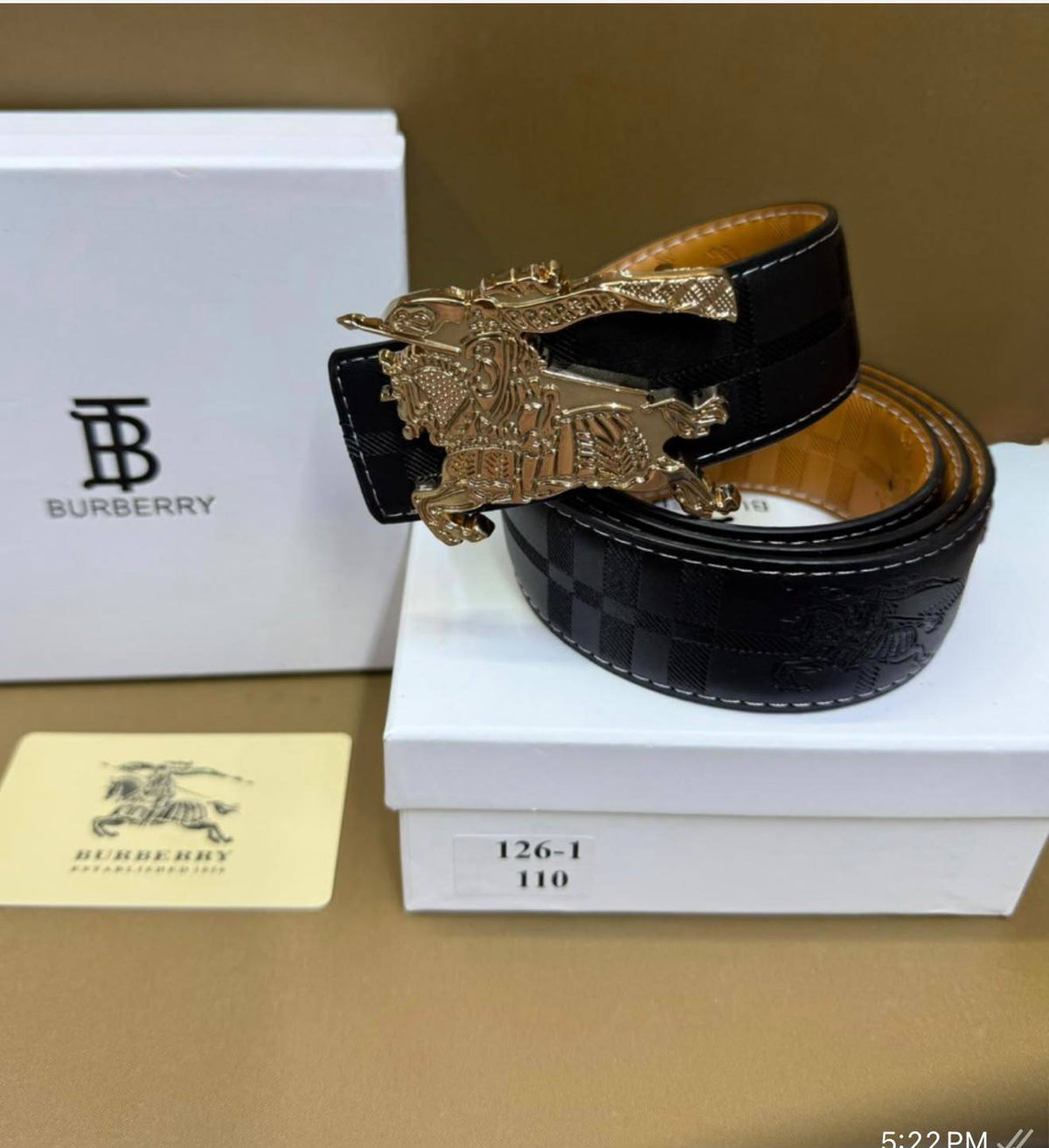 Men belt 
40 dhs🇦🇪🇦🇪

With box

Zain93
♥️♥️♥️