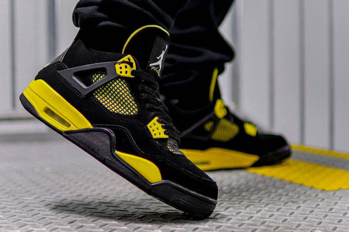 Air Jordan 4 Retro "Thunder 2023" ⭐️🖤
40-45 AVAILABLE 🤩
180 dhs🌺

Zain242
♥️♥️♥️