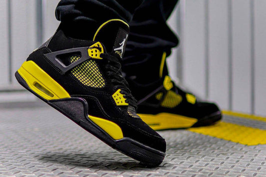 Air Jordan 4 Retro "Thunder 2023" ⭐️🖤
40-45 AVAILABLE 🤩
180 dhs🌺

Zain242
♥️♥️♥️