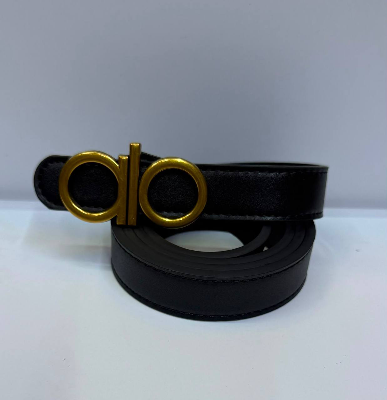 Ladies Belts 
With box
40 dhs🇦🇪🇦🇪

Zain93
♥️♥️♥️