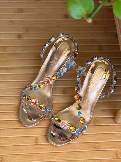 Christian Louboutin
Super Master

𝗦𝗶𝘇𝗲 𝟯𝟲 𝘁𝗼 𝟰𝟭 

550 dhs✅

Zain302
♥️♥️♥️